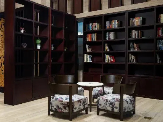 Лонгшан: Xiyuan Jinrun Hotel (Longli North Station)