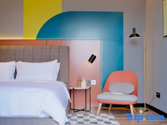Шанхай: YEZE Hotel