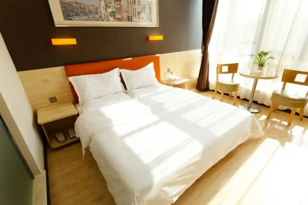 Хучжоу: 7 Days Premium Huzhou Nanxun Ancient Town Front Gate