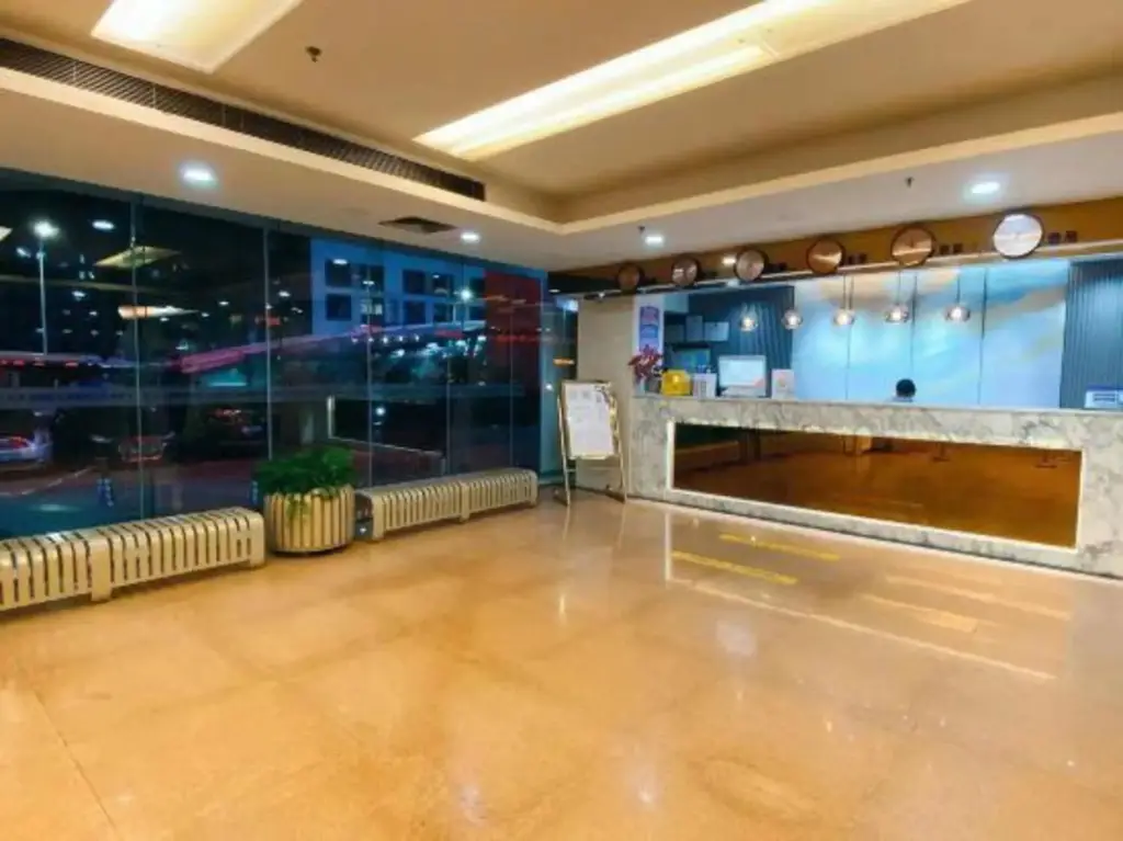 Шэньчжэнь: Huagong Hotel