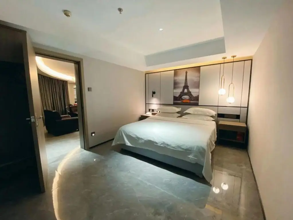 Шэньчжэнь: Huagong Hotel