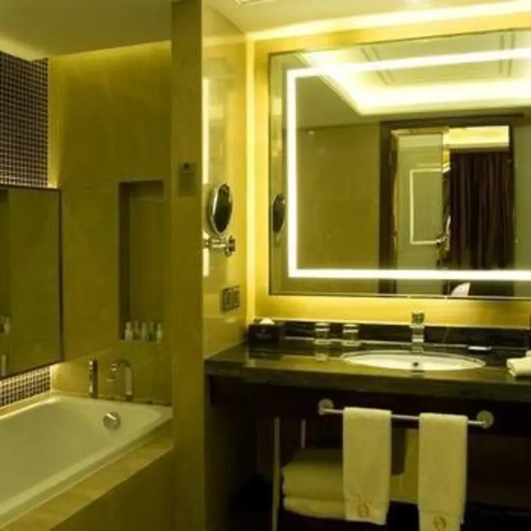 Суйнин: Huang'e International Grand Hotel