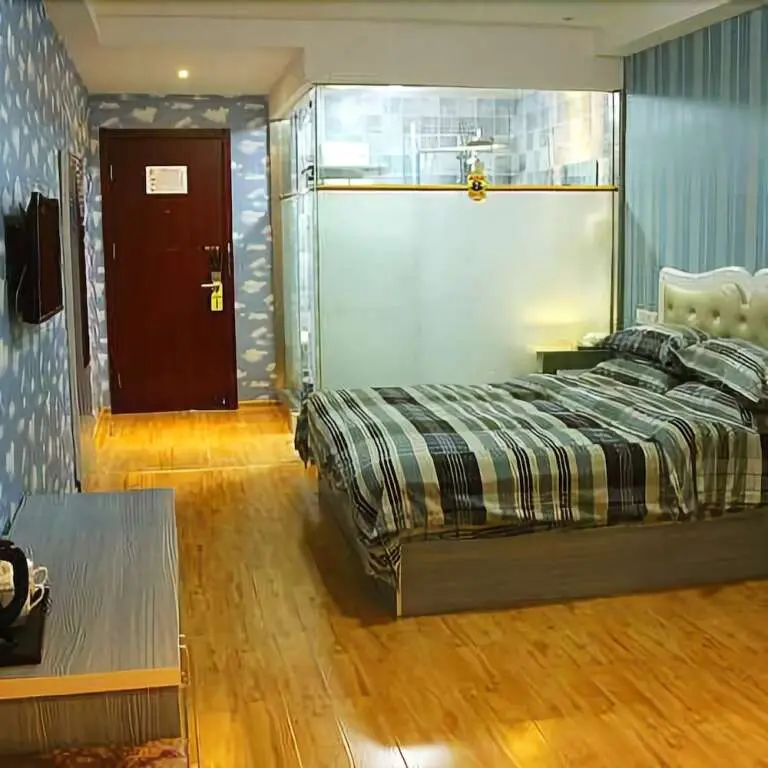 Уху: Super 8 Hotel