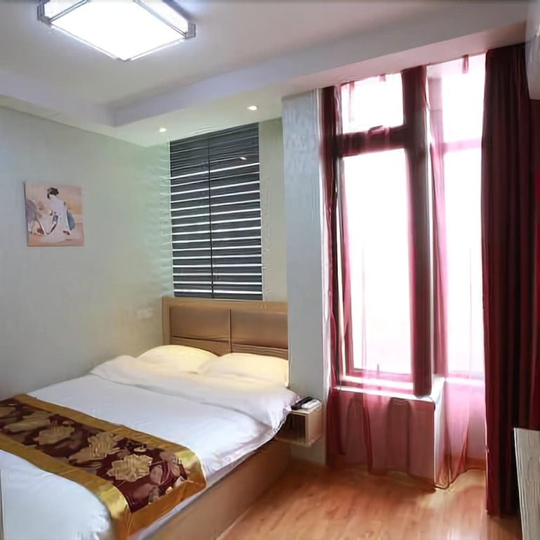 Уху: Super 8 Hotel