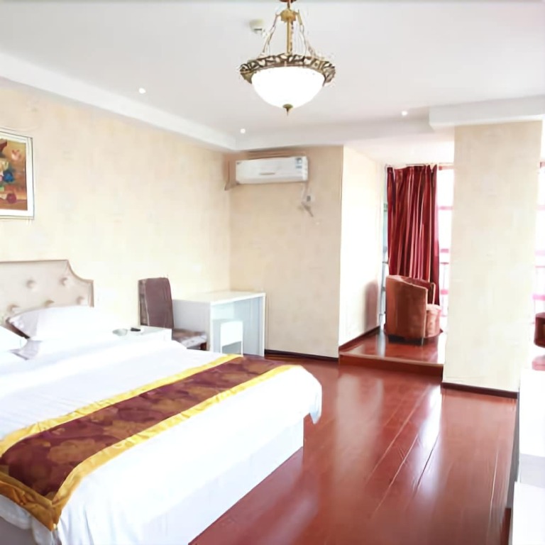 Уху: Super 8 Hotel