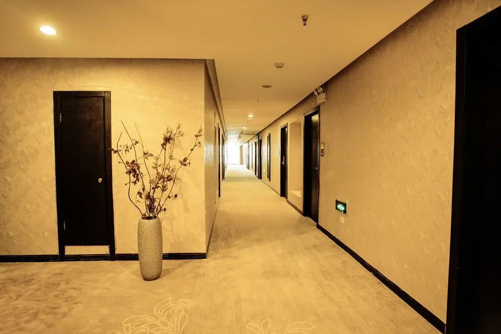 Hangzhou Yuelai Royal Hotel — фото 1