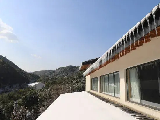 Хучжоу: Renli Xinbo Mogan Hot Spring Resort