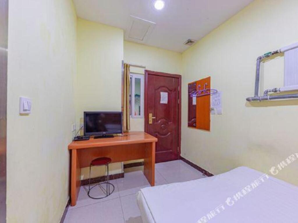 Цзинань: Pod Inn Chain Hotel (Jinan Qilu Hospital Quancheng Plaza)