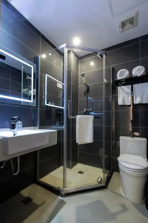 Шанхай: Rest Comfort Hotel (Zhoujiazui Rd. Branch)
