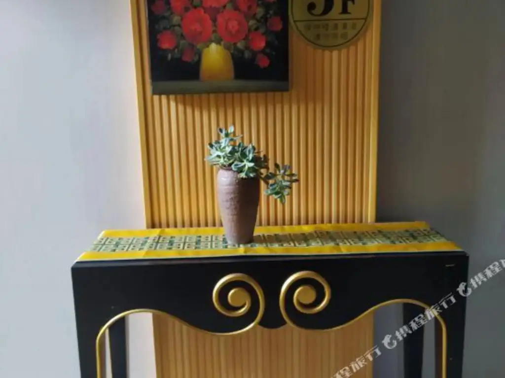 Чэнду: Chengdu Hexing Qingju Hotel (Pixian Hongguang Xihua University)
