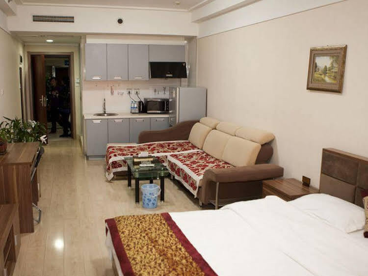 Далянь: Ruifu Business Hotel Dalian