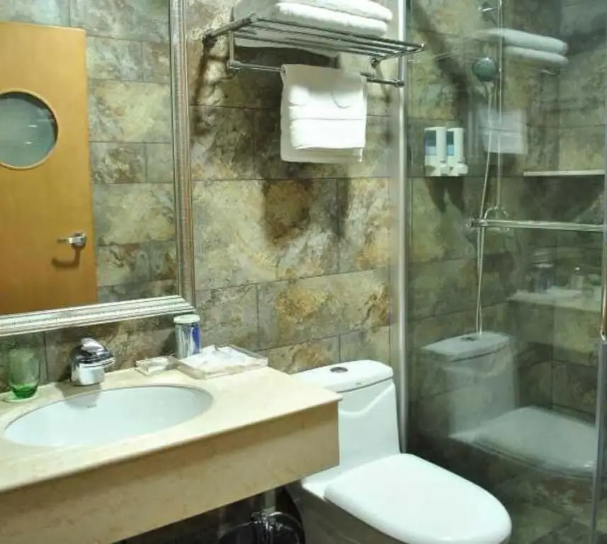 Шэньчжэнь: Leisurely Hotel Shenzhen