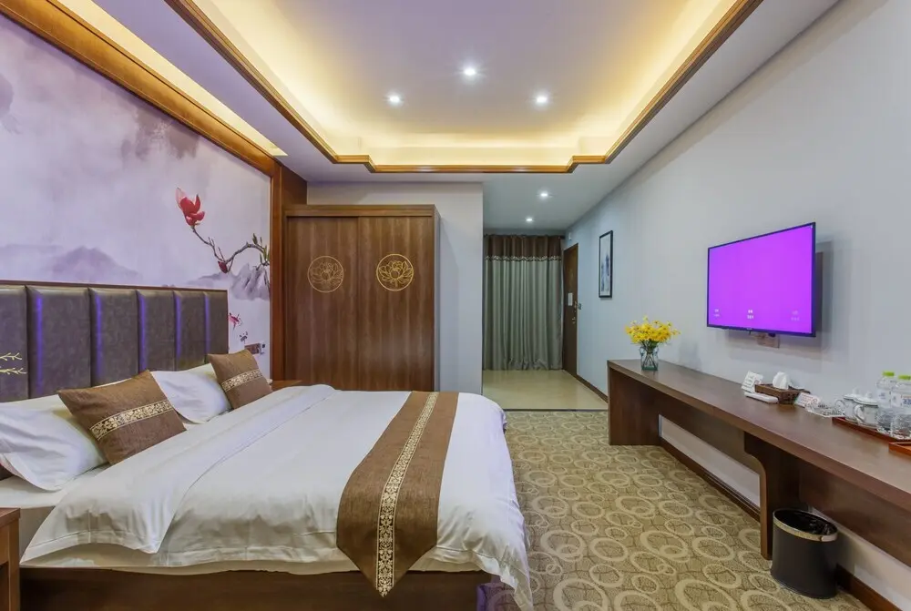 Цзясинь: Wuzhen Yunshuiyao Hot spring Theme Hotel