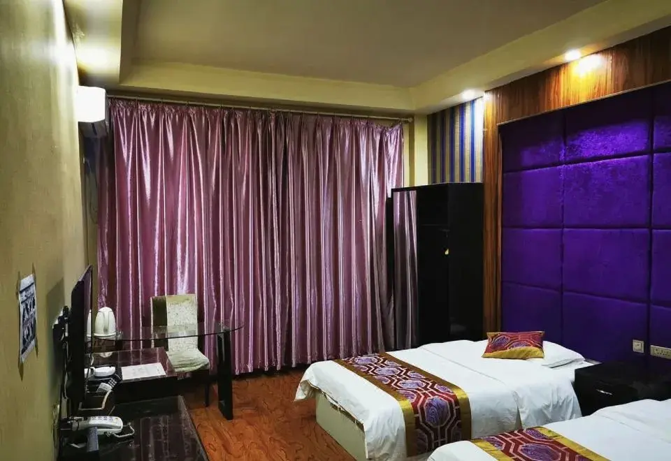 Урумчи: Furong Mingdi Hotel (Airport Yingbin Road Branch)