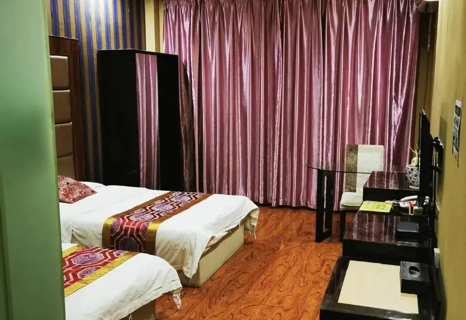 Урумчи: Furong Mingdi Hotel (Airport Yingbin Road Branch)