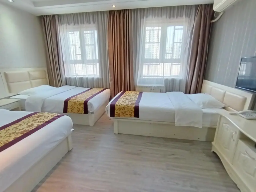 Урумчи: Jinxuan Hotel (Urumqi Miquan No.1 Middle School)