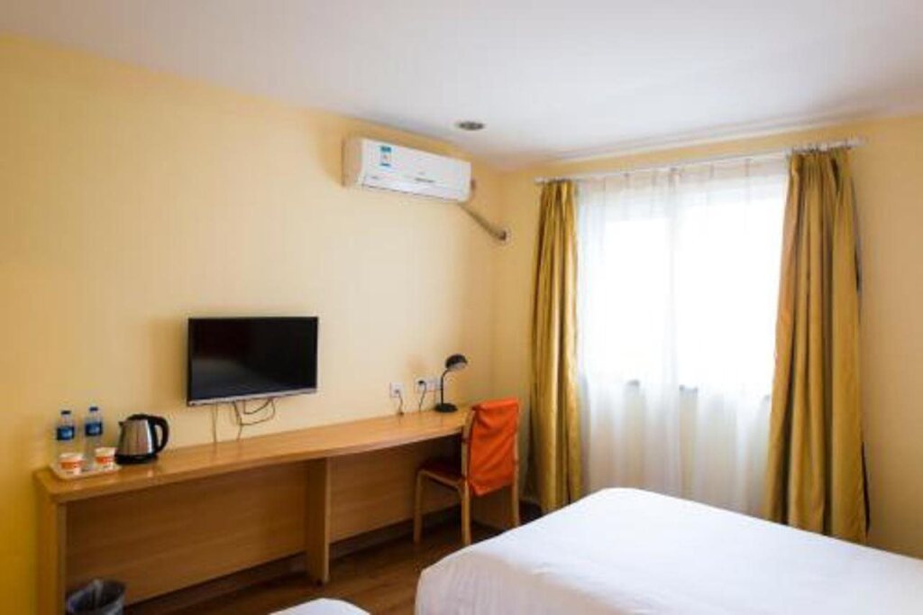 Цзиньцзэ: Home Inn Paibai Yun Hotel (Suzhou Wujiang Tongli Ancient Town)