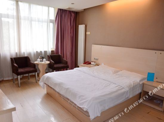 Шиянь: Xinyuelai Hotel (Shiyan Liulin Road Wuyan Pedestrian Street)
