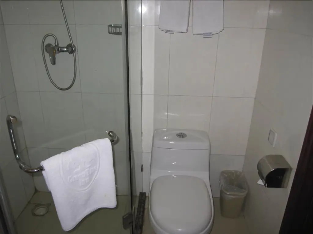 Хецзе: GreenTree Inn ShanDong Heze Huaying Road Express Hotel