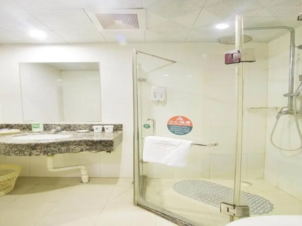Хецзе: GreenTree Inn ShanDong Heze Huaying Road Express Hotel