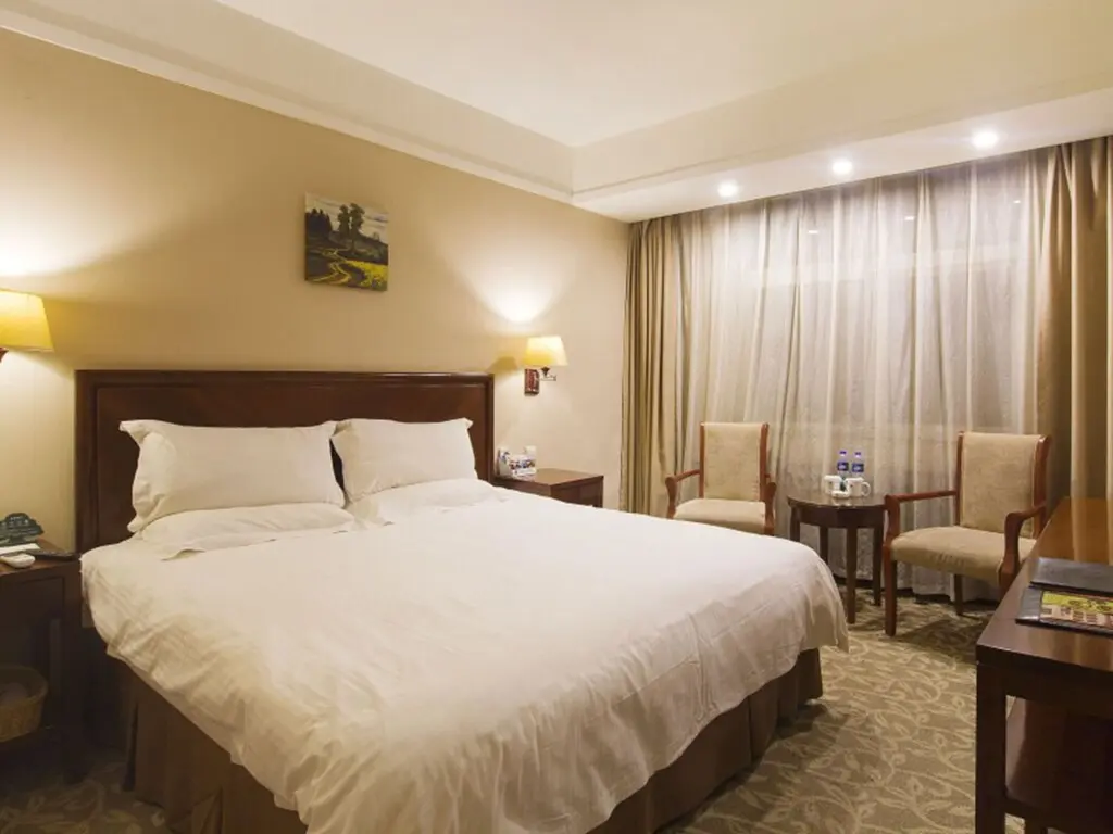 Хецзе: GreenTree Inn ShanDong Heze Huaying Road Express Hotel
