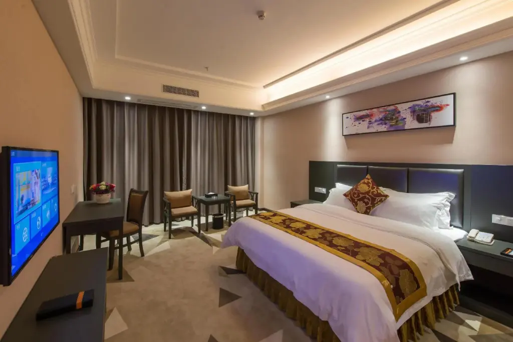 Шэньчжэнь: ELONG DELUXE (Shenzhen Songgang Amber Market)