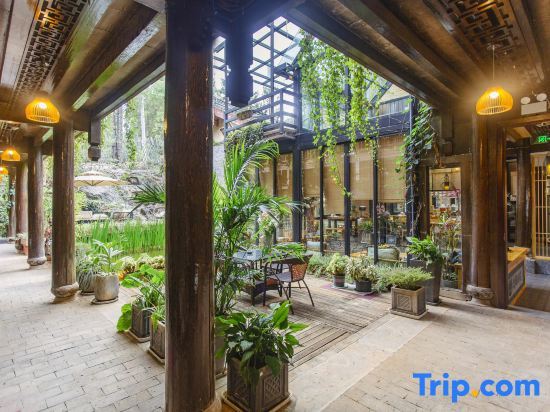 Лицзян: Yunshu Xiaozhu Boutique Inn