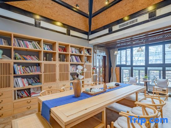 Лицзян: Yunshu Xiaozhu Boutique Inn