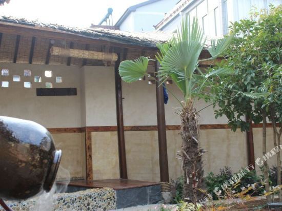 Нанкин: Mengla Hot Spring Tavern