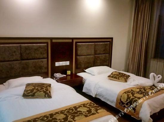 Emeishan lingxiuwenquan H Hotel — фото 1