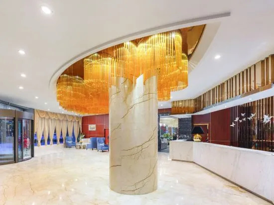 Инин: Holiday Inn Yining Enjoy· Yi Banana Leaf (Yining Airport Branch)