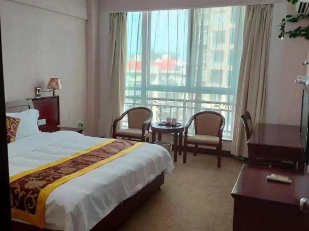 Langhua Hotel — фото 1