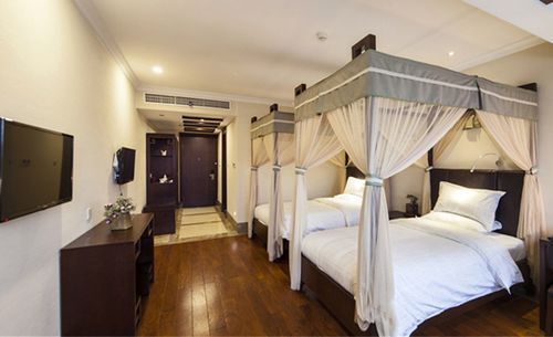Цзясинь: Water Fair Inn