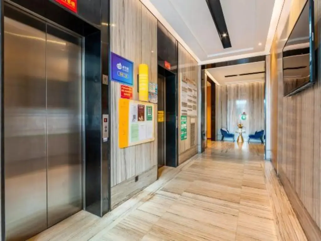 Гуанчжоу: LocalsHotels(guangzhou Dongxiaonan subway station)