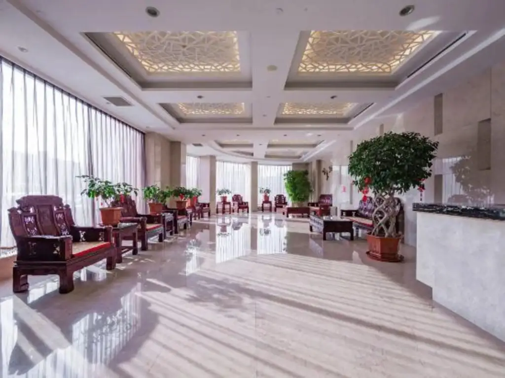 Далянь: HR-East Hotel