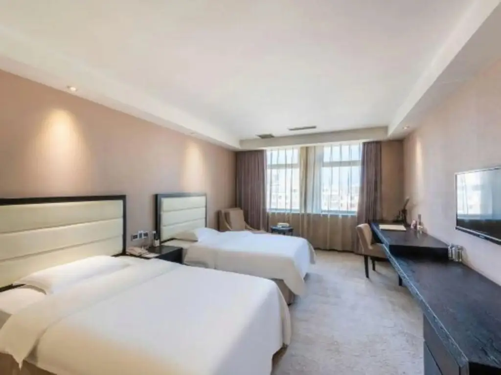 Далянь: HR-East Hotel