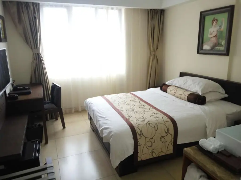 Вэнчен: Mangrove Bay Hotel