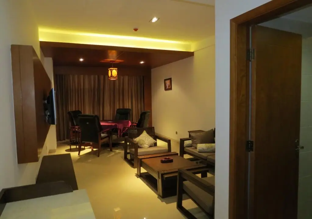 Вэнчен: Mangrove Bay Hotel