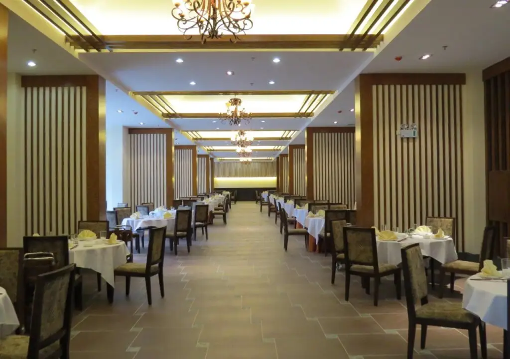 Вэнчен: Mangrove Bay Hotel