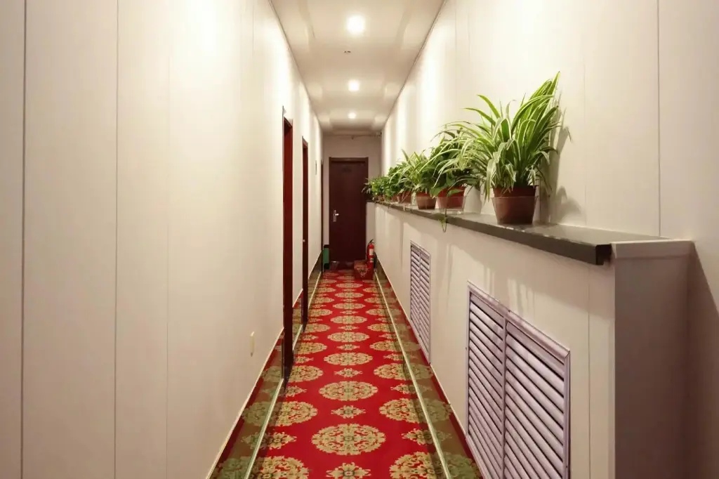 Ланьчжоу: Huifeng Hotel (Lanzhou Zhengning Road Night Market)