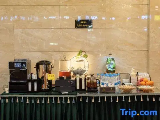 Цзюцюань: Dunhuang Bohui Wenhua Hotel (Shazhou Night Market Branch)