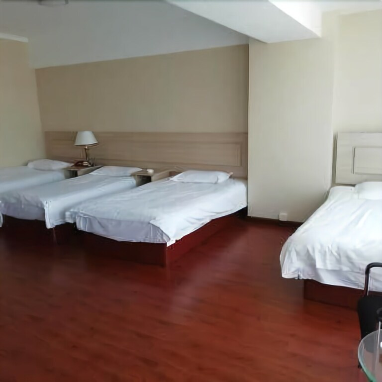 Даньдун: Dandong Dantie Hotel