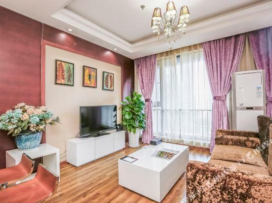 Чэнду: Westcare Hotel (Tianfu No.3 Street Fu'nian Square)