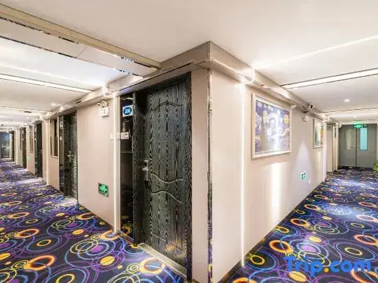 Пекин: Dequan Hotel (Gaotie Chaoyangzhan)