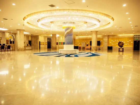 Тумшук: Tushi Hotel