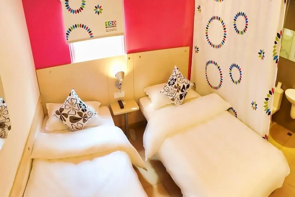 Шанхай: 100 Hotel