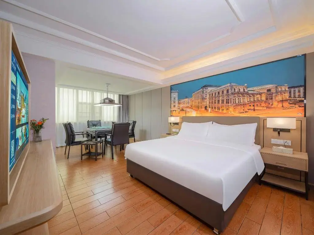 Дунгуань: Vienna International Hotel (Dongguan Hengli Branch)