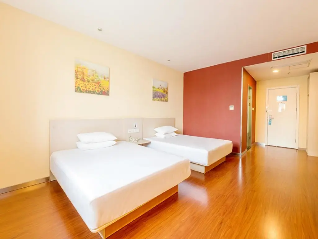 Цзинань: Hanting Hotel Ji'nan Olympic Sports Center