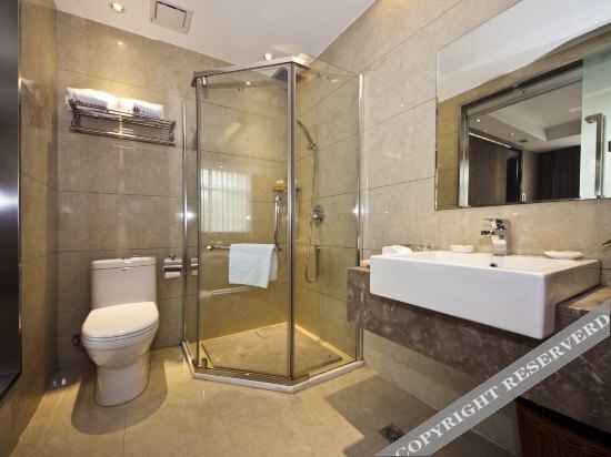 Наньпин: Yijia East Pinwei Hotel