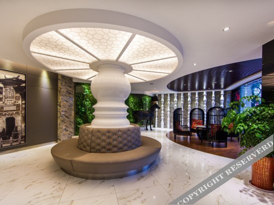Наньпин: Yijia East Pinwei Hotel